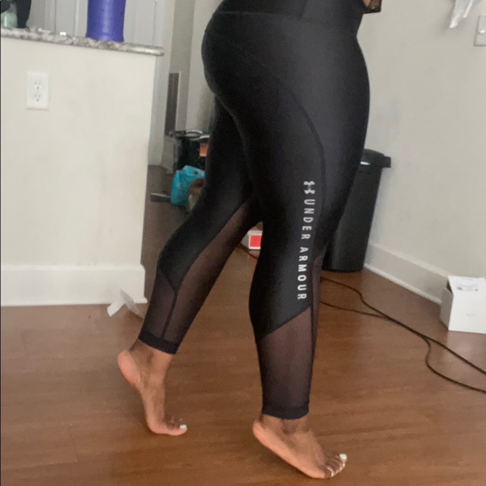 Women’s Under Armour tights